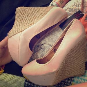 Pink shoes only worn once